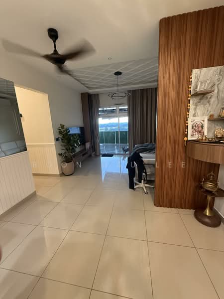 Servis Apartment untuk Dijual di Centra Residences - Boon Hau Lee - Living Room - PropertyGuru.com.my