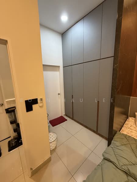 Servis Apartment untuk Dijual di Centra Residences - Boon Hau Lee - Bedroom - PropertyGuru.com.my