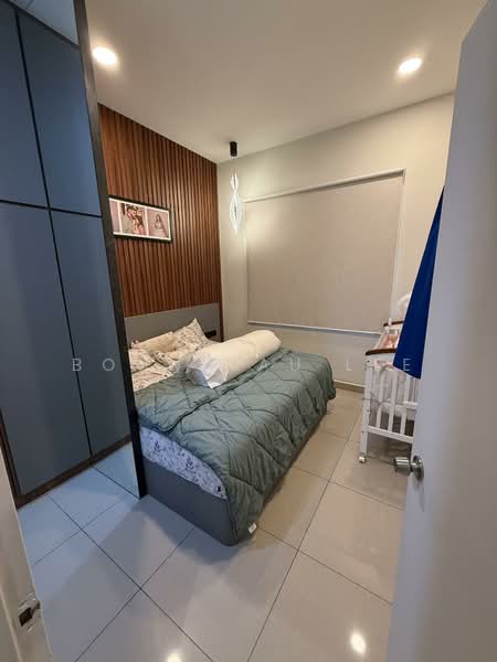 Servis Apartment untuk Dijual di Centra Residences - Boon Hau Lee - Bedroom - PropertyGuru.com.my