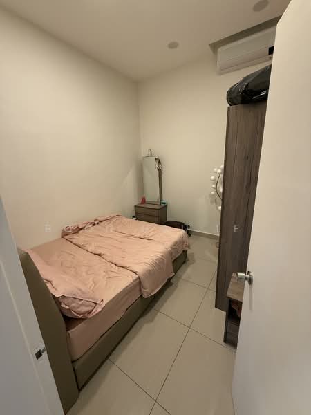 Servis Apartment untuk Dijual di Centra Residences - Boon Hau Lee - Bedroom - PropertyGuru.com.my