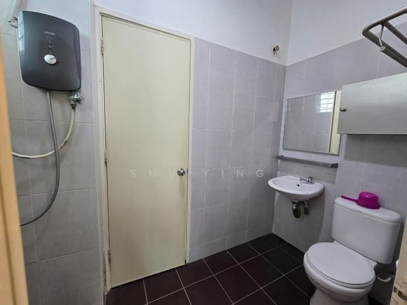 2-storey Terraced House for Sale in Taman Mutiara Rini (Skudai) - Shu Ying - Bathroom - PropertyGuru.com.my