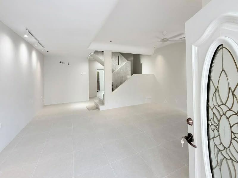 Rumah Teres 2 Tingkat untuk Dijual di Bandar Baru Ampang (Ampang) - Noor Aini Bt Ayob - Entrance - PropertyGuru.com.my
