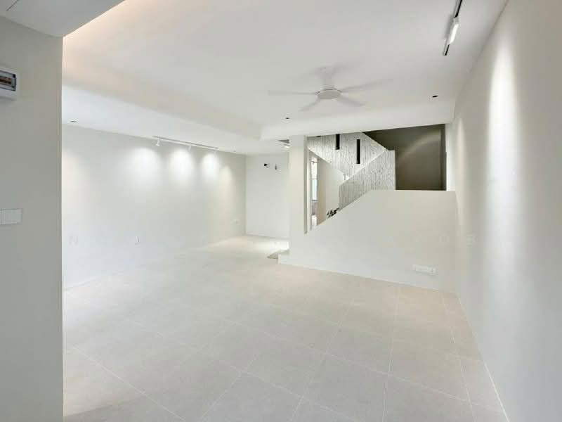 Rumah Teres 2 Tingkat untuk Dijual di Bandar Baru Ampang (Ampang) - Noor Aini Bt Ayob - Living Room - PropertyGuru.com.my