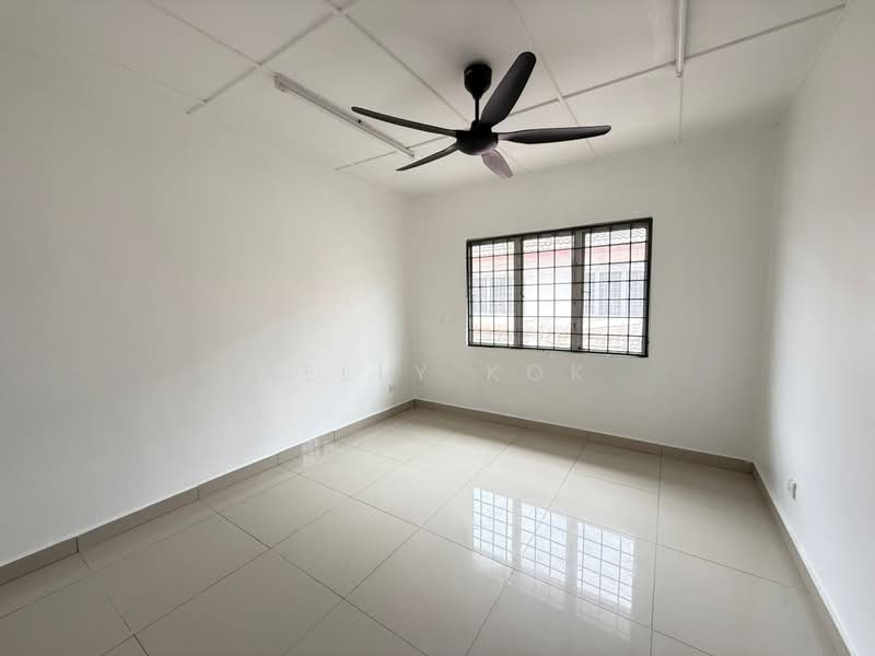 Terraced House for Sale in Bandar Country Homes (Rawang) - Poh Kwen Kok - Interior - PropertyGuru.com.my