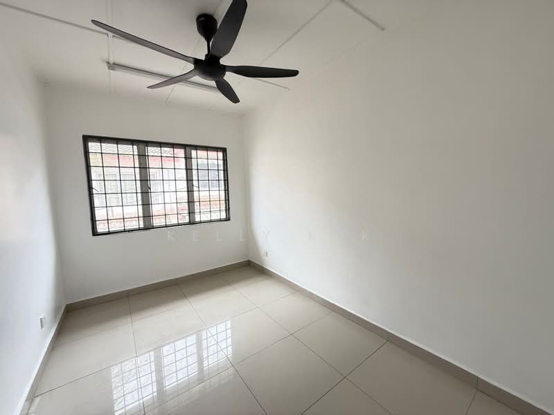 Terraced House for Sale in Bandar Country Homes (Rawang) - Poh Kwen Kok - Interior - PropertyGuru.com.my