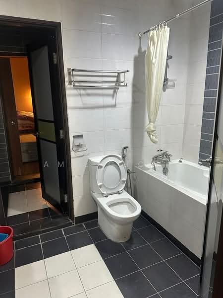 Servis Apartment untuk Disewa di Tower Regency - Amie Chong - Bathroom - PropertyGuru.com.my