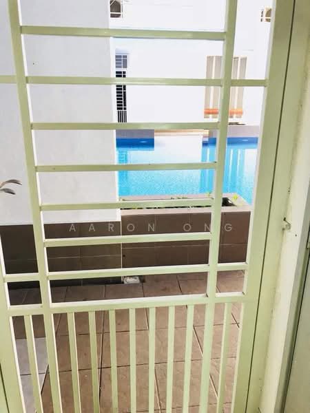 Servis Apartment untuk Dijual di Hedgeford 10 Residences - Aaron Ong - Pool - PropertyGuru.com.my