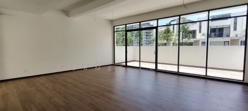 Terraced House for Sale in Damansara Perdana (Selangor) - James Law - Master Room with Large Terrace - PropertyGuru.com.my