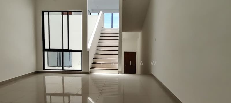 Terraced House for Sale in Damansara Perdana (Selangor) - James Law - Welcome Hall from carpark at entrance - PropertyGuru.com.my