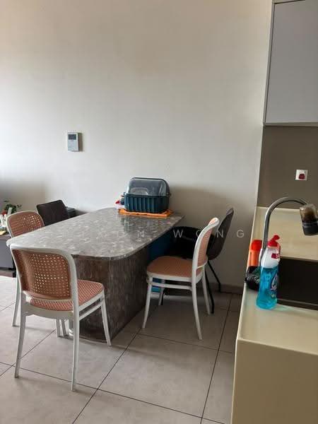 Kediaman Servis untuk Disewa di Petalz Residences - Dixon Wong - Dining Room - PropertyGuru.com.my