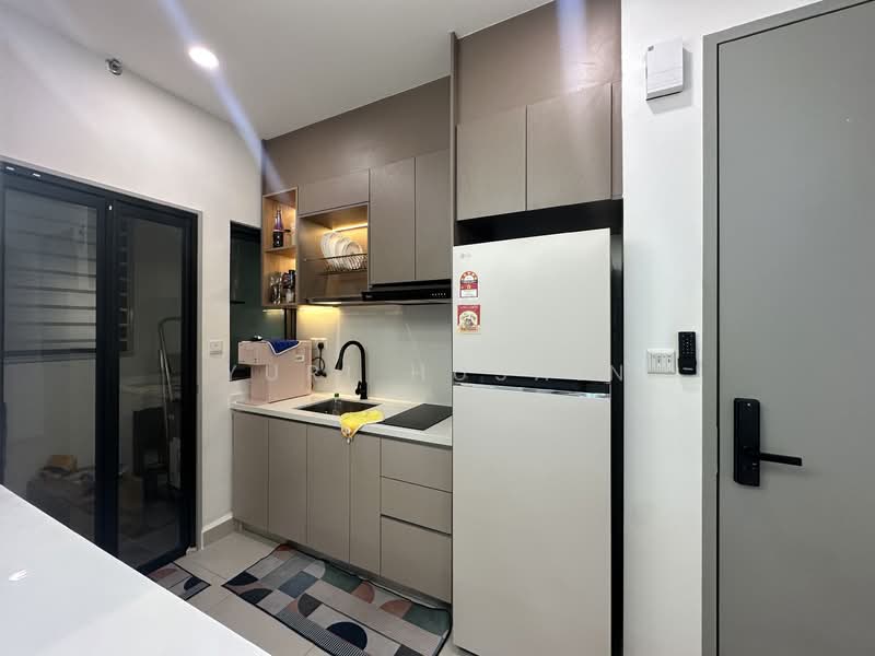 Service Residence for Rent at Maya Bay Residences @ Gamuda Cove - YURI HUSAIN - Kitchen - PropertyGuru.com.my