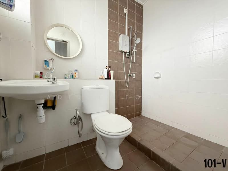 Terraced House for Sale in Bandar Puteri Klang (Klang) - Adeline Foong - Bathroom - PropertyGuru.com.my