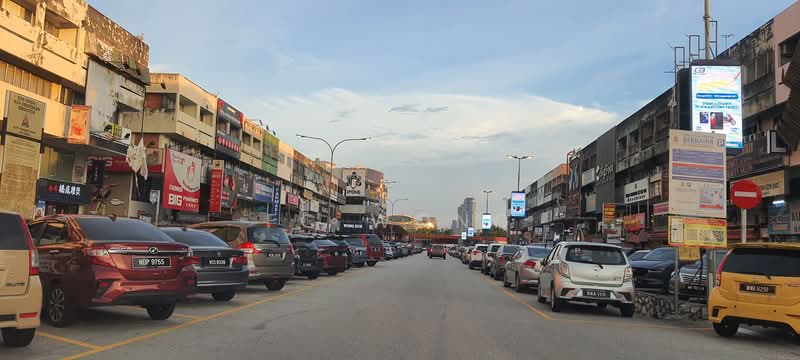 Shop for Rent in Petaling Jaya (Selangor) - FC Wong - Exterior - PropertyGuru.com.my