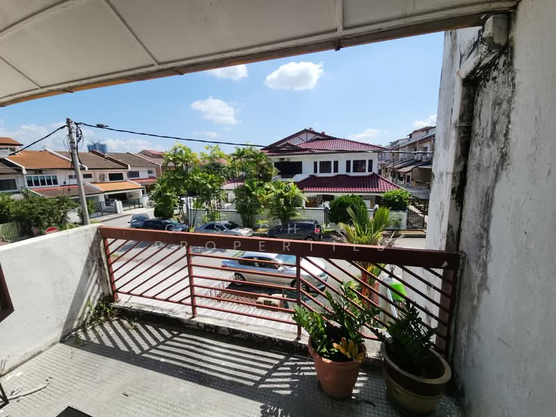 2-storey Terraced House for Sale in Taman Megah (Petaling Jaya) - G S Cheah Properties - Balcony - PropertyGuru.com.my