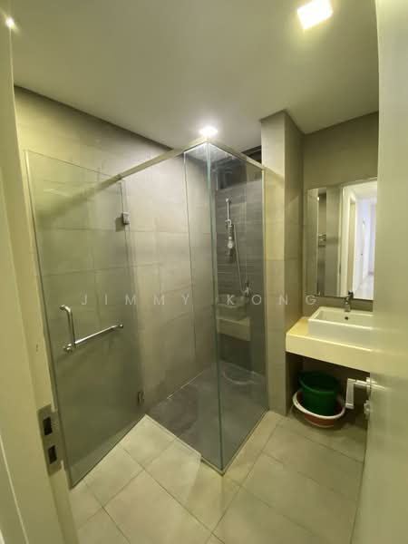 Kondominium untuk Disewa di Vivo Residential Suites - Jimmy Kong - Bathroom - PropertyGuru.com.my