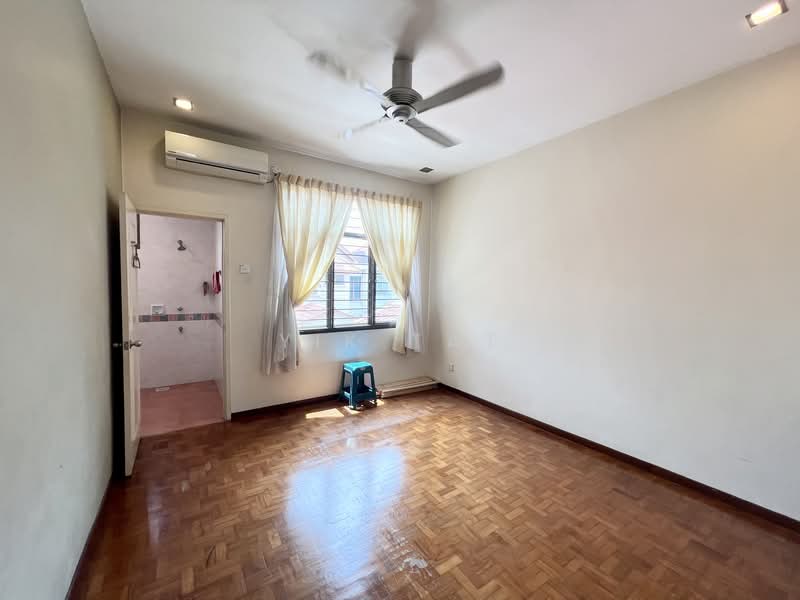 2-storey Terraced House for Sale in Taman Impian Emas (Skudai) - Yik Tat - PropertyGuru.com.my