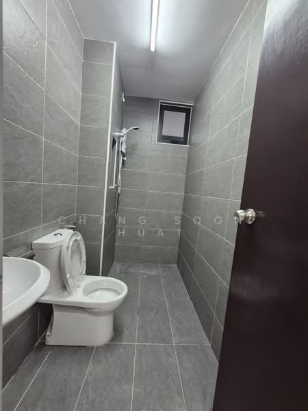 Pangsapuri untuk Disewa di KSL Bukit Gemilang - Chang Soon Huat - Bathroom - PropertyGuru.com.my