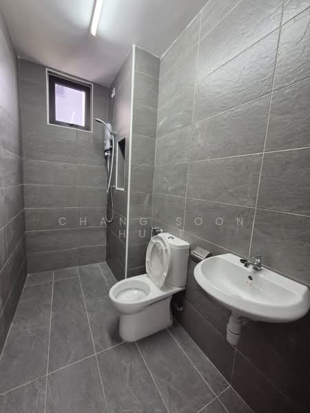 Pangsapuri untuk Disewa di KSL Bukit Gemilang - Chang Soon Huat - Bathroom - PropertyGuru.com.my