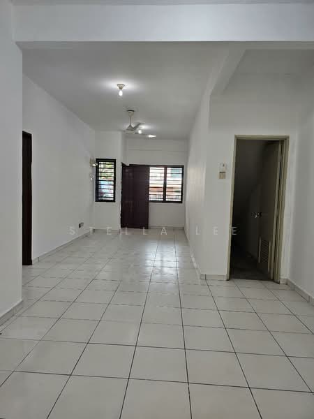 Rumah Bandar untuk Disewa di Bandar Sungai Long (Selangor) - Stella Lee - Living Room - PropertyGuru.com.my