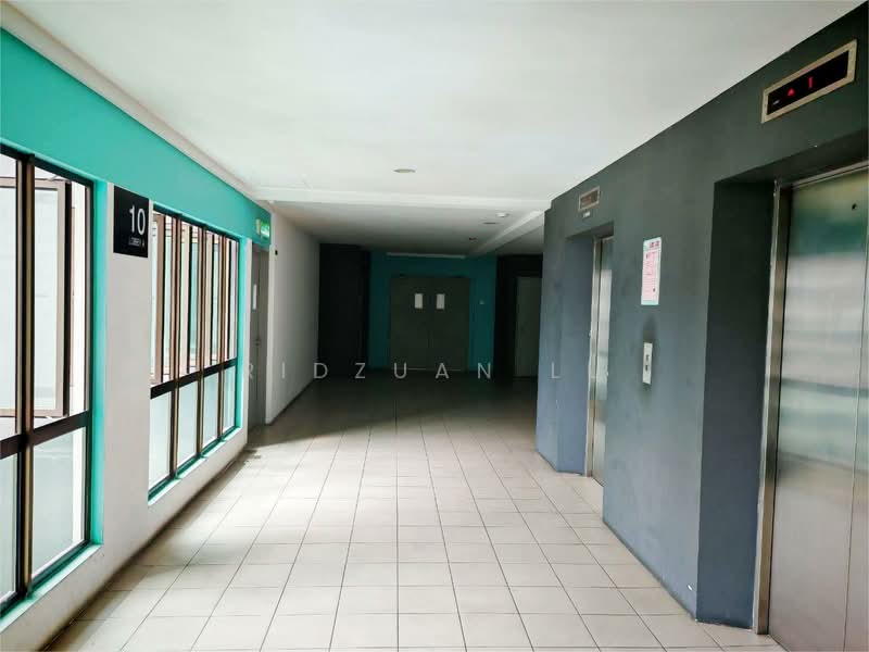 Condominium for Sale at Residensi Zamrud - Ridzuan Lu - Corridor - PropertyGuru.com.my