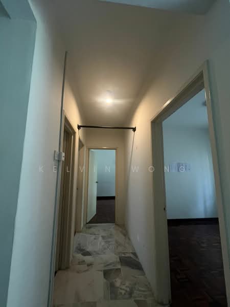 Pangsapuri untuk Disewa di D'Palma - Kelvin Wong - Corridor - PropertyGuru.com.my