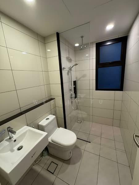 Servis Apartment untuk Dijual di Duta Park Residences - Wesley Fu - Bathroom - PropertyGuru.com.my