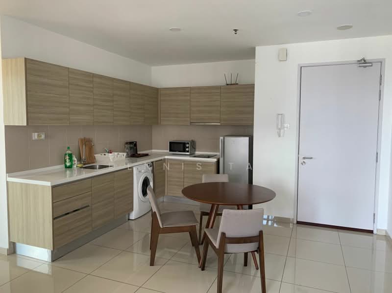 Servis Apartment untuk Dijual di i-SOHO @ i-City - Dennis Tan - Kitchen - PropertyGuru.com.my