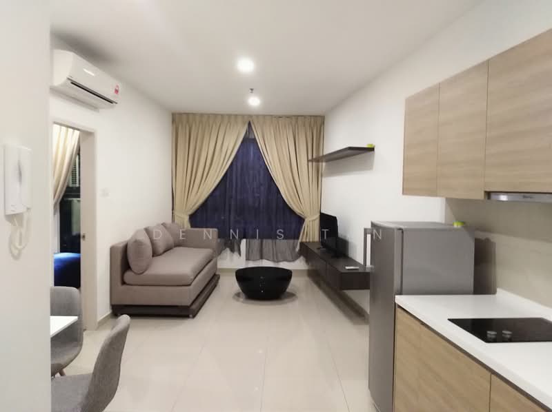 Servis Apartment untuk Dijual di i-SOHO @ i-City - Dennis Tan - Living Room - PropertyGuru.com.my