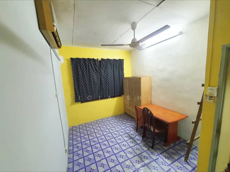 Rumah Teres 2 Tingkat untuk Disewa di Taman Puteri Wangsa (Ulu Tiram) - Alicia Shum - Bedroom - PropertyGuru.com.my