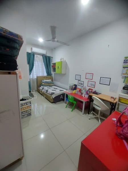 2-storey Terraced House for Sale in Bandar Baru Bangi (Selangor) - Muhammad Ridhwan Mohd Huzairi - Bedroom - PropertyGuru.com.my