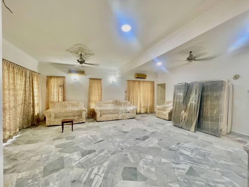 2-storey Terraced House for Sale in Subang Jaya (Selangor) - Nurul Naemah - Living Room - PropertyGuru.com.my