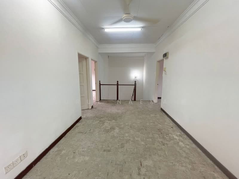 2-storey Terraced House for Sale in Subang Jaya (Selangor) - Nurul Naemah - Corridor - PropertyGuru.com.my