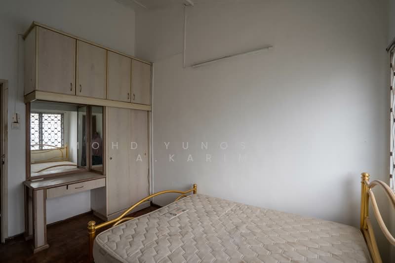2-storey Terraced House for Sale in Taman Melewar (Gombak) - Mohd Yunos Bin A.Karim - Bedroom - PropertyGuru.com.my