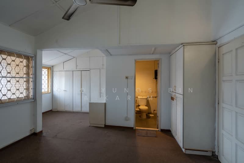 2-storey Terraced House for Sale in Taman Melewar (Gombak) - Mohd Yunos Bin A.Karim - Bathroom - PropertyGuru.com.my