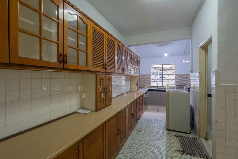 2-storey Terraced House for Sale in Taman Melewar (Gombak) - Mohd Yunos Bin A.Karim - Kitchen - PropertyGuru.com.my