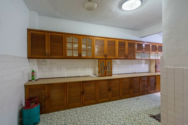 2-storey Terraced House for Sale in Taman Melewar (Gombak) - Mohd Yunos Bin A.Karim - Kitchen - PropertyGuru.com.my