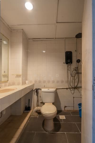 2-storey Terraced House for Sale in Taman Melewar (Gombak) - Mohd Yunos Bin A.Karim - Bathroom - PropertyGuru.com.my