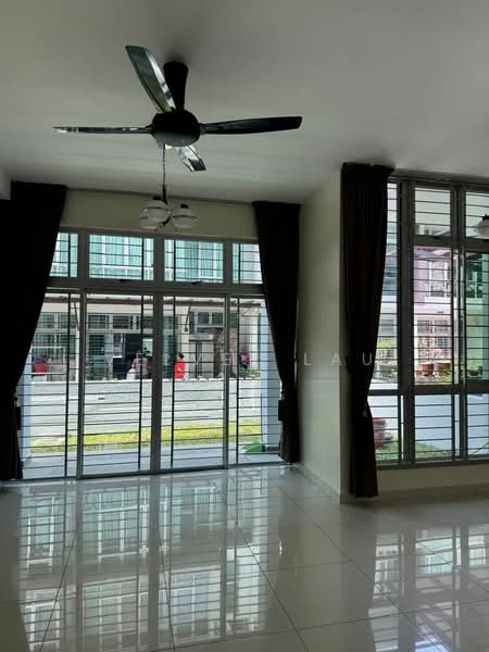 Rumah Bandar untuk Disewa di Taman Sutera Utama (Skudai) - Velvet Lau - Living Room - PropertyGuru.com.my