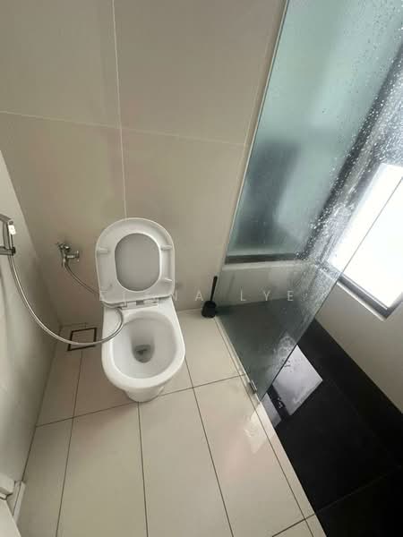 Pangsapuri untuk Disewa di Eco Nest @ Eco Botanic - Elena Lye - Bathroom - PropertyGuru.com.my