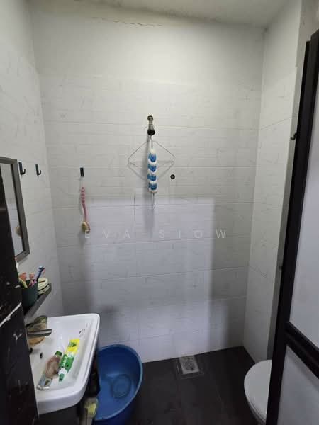 2-storey Terraced House for Sale in Taman Seri Orkid (Skudai) - Eva Siow - Bathroom - PropertyGuru.com.my
