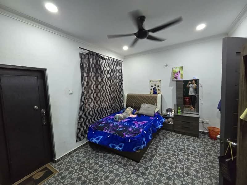 2-storey Terraced House for Sale in Taman Seri Orkid (Skudai) - Eva Siow - Bedroom - PropertyGuru.com.my