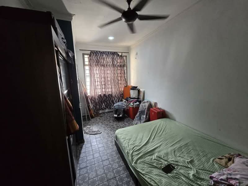 2-storey Terraced House for Sale in Taman Seri Orkid (Skudai) - Eva Siow - Bedroom - PropertyGuru.com.my