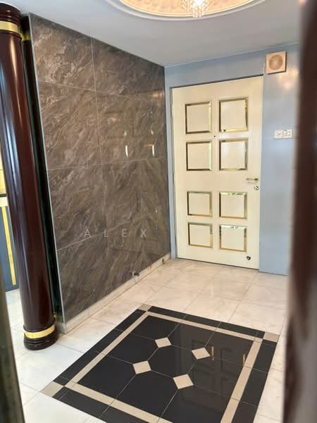 Kondominium untuk Disewa di UBN Apartment - Alex Ang - Entrance - PropertyGuru.com.my