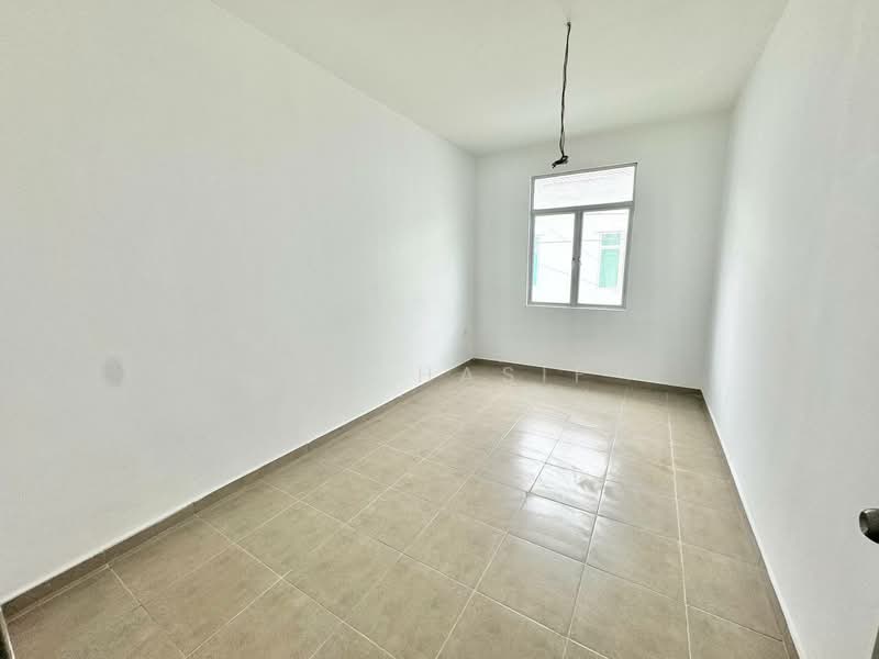 2-storey Terraced House for Sale in Taman Kundang Jaya (Rawang) - Zul Hasif - PropertyGuru.com.my