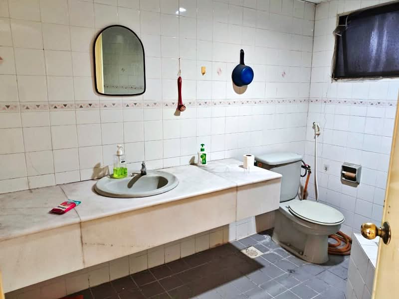 Kondominium untuk Disewa di The Vistana - Joe Tan - Bathroom - PropertyGuru.com.my