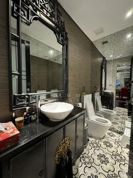 Townhouse for Sale in Bukit Kiara (Kuala Lumpur) - Muhammad Nabil Bin Noor Shahwan - Bathroom - PropertyGuru.com.my