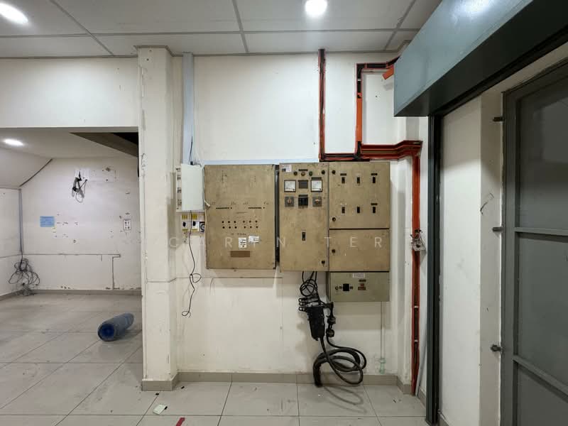 Terrace Factory for Sale in Taman Perindustrian Cemerlang (Ulu Tiram) - Caryn Ter - Interior - PropertyGuru.com.my