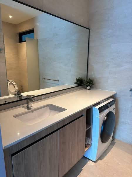 Servis Apartment untuk Disewa di 10 Stonor - Terence Ho - Bathroom - PropertyGuru.com.my
