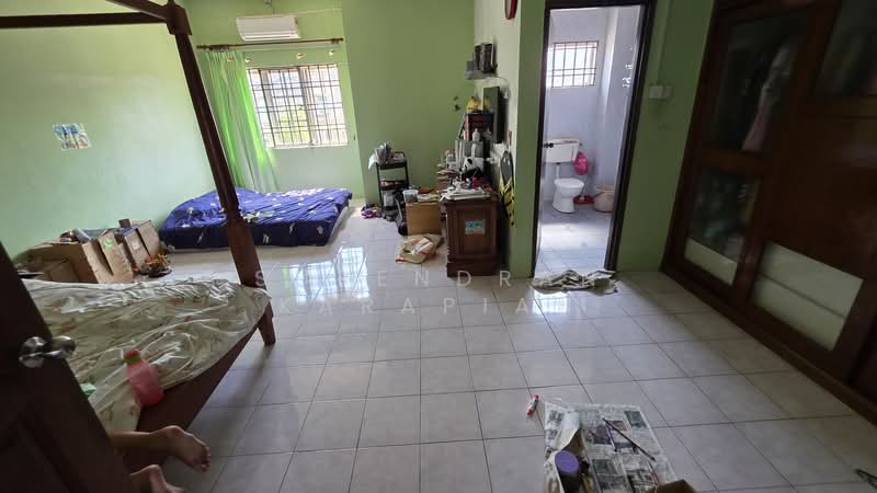 2-storey Terraced House for Sale in Klang (Selangor) - Surendran Karapiah - Bedroom - PropertyGuru.com.my