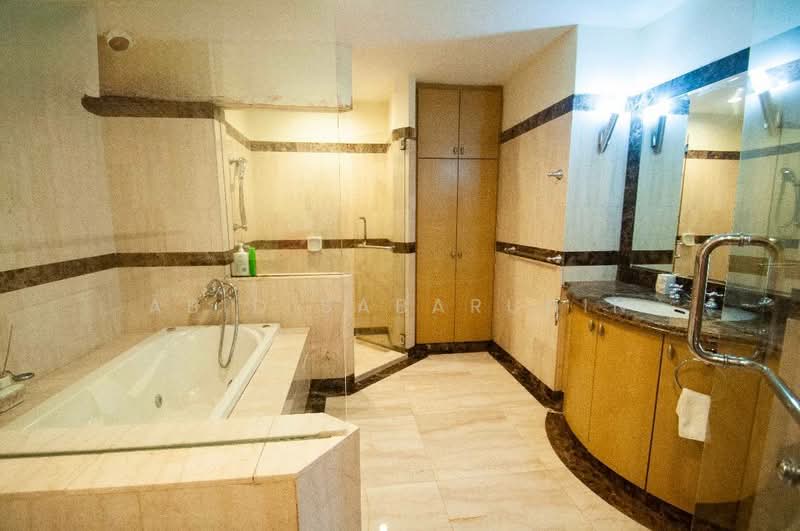 Service Residence for Sale at 3 Kia Peng - Abid Sabarudin - Bathroom - PropertyGuru.com.my
